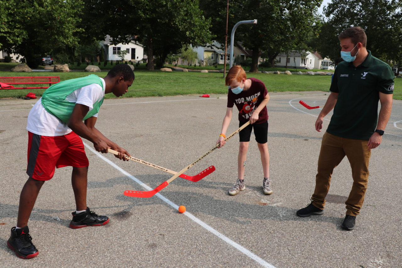 #ProjectPlayKits Stickhandling Drill